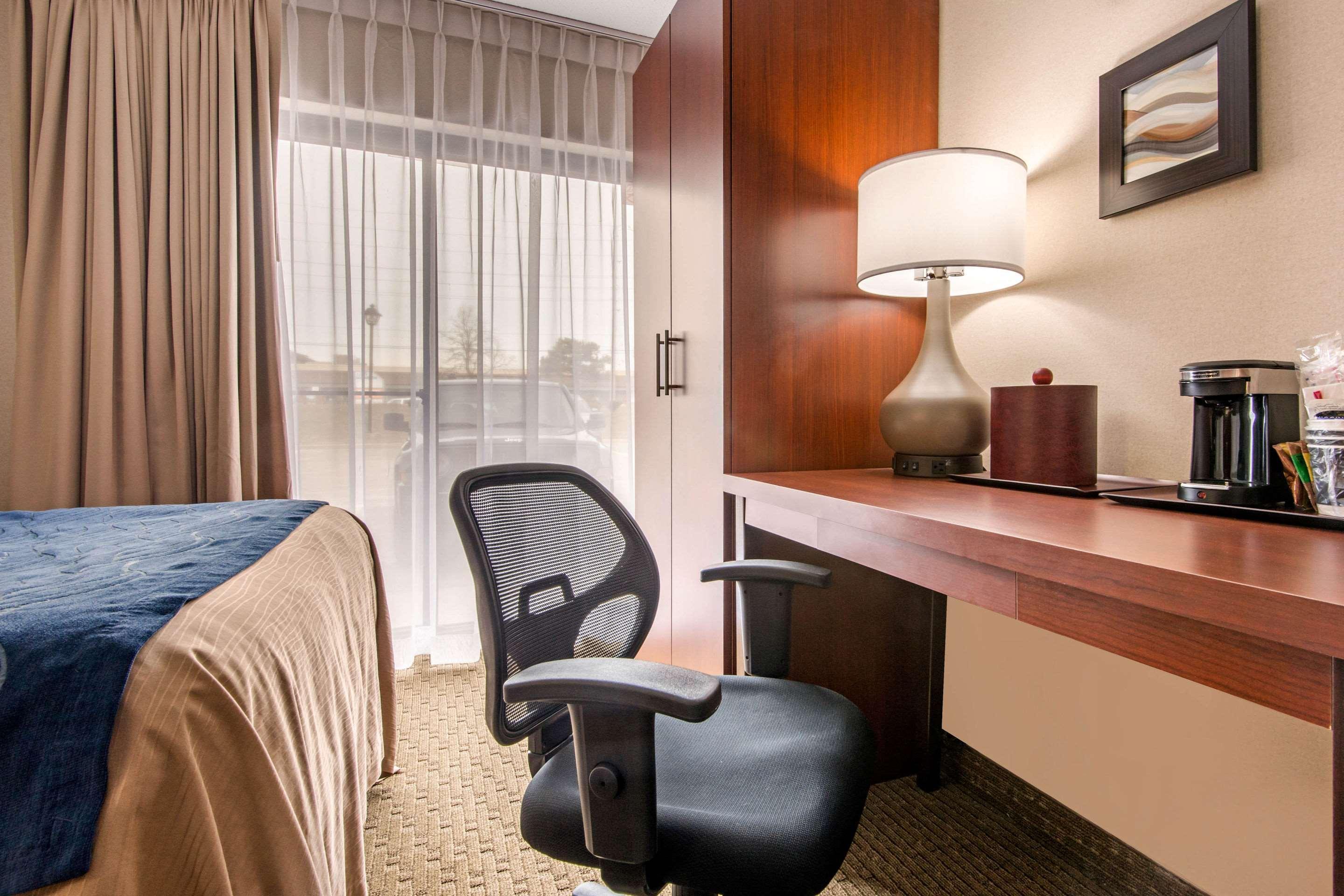 Comfort Inn Airport West Mississauga Exterior foto