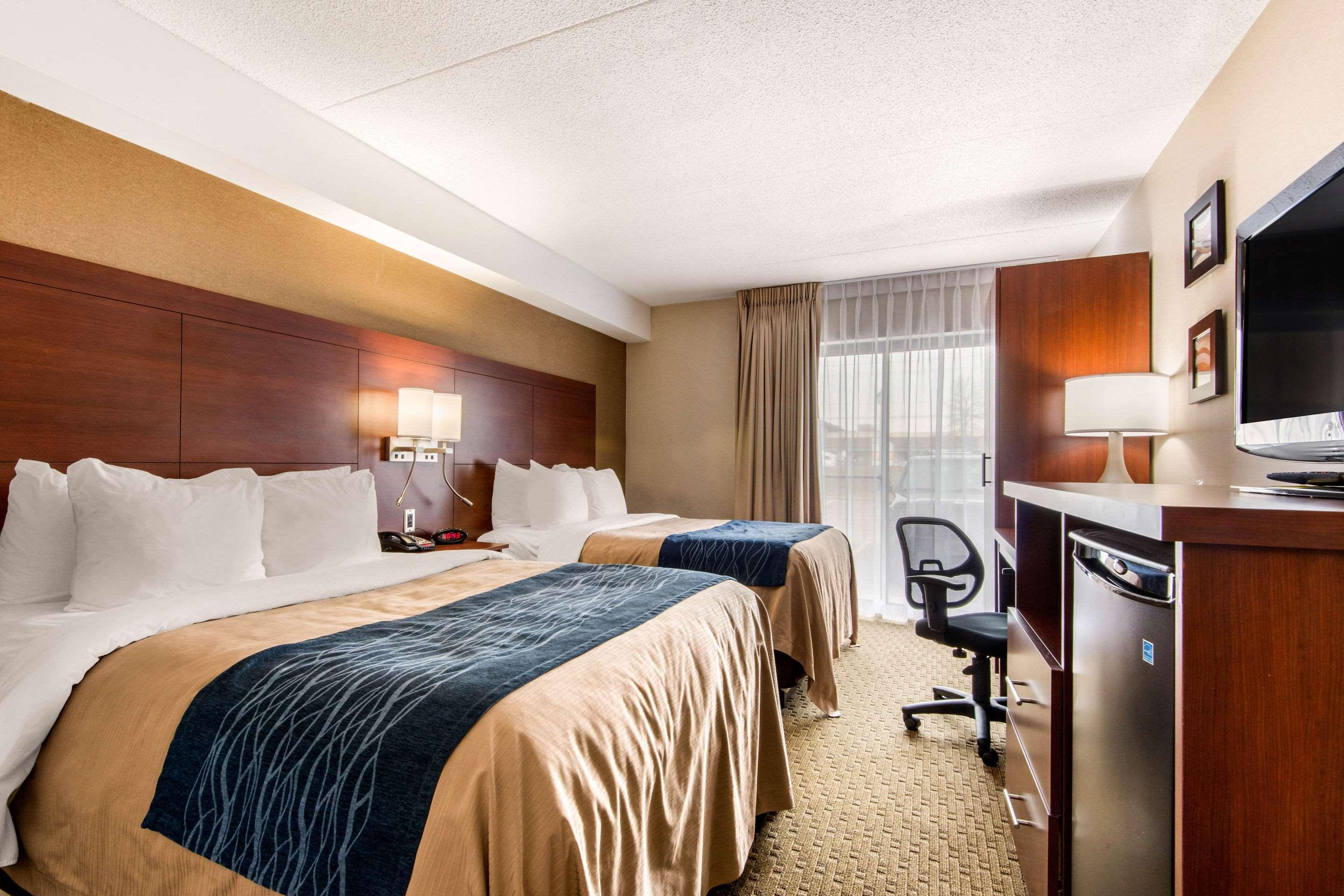 Comfort Inn Airport West Mississauga Exterior foto