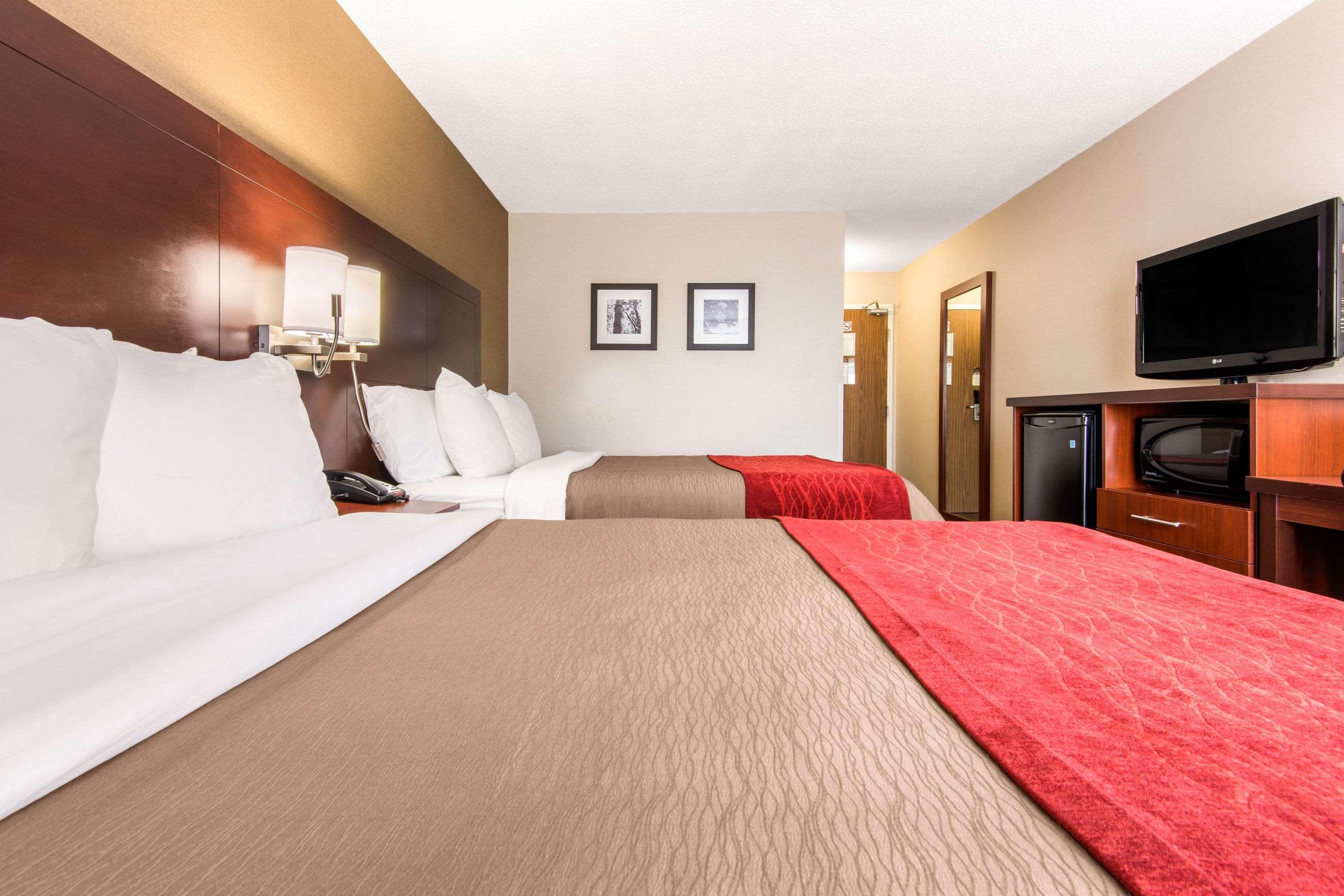Comfort Inn Airport West Mississauga Exterior foto