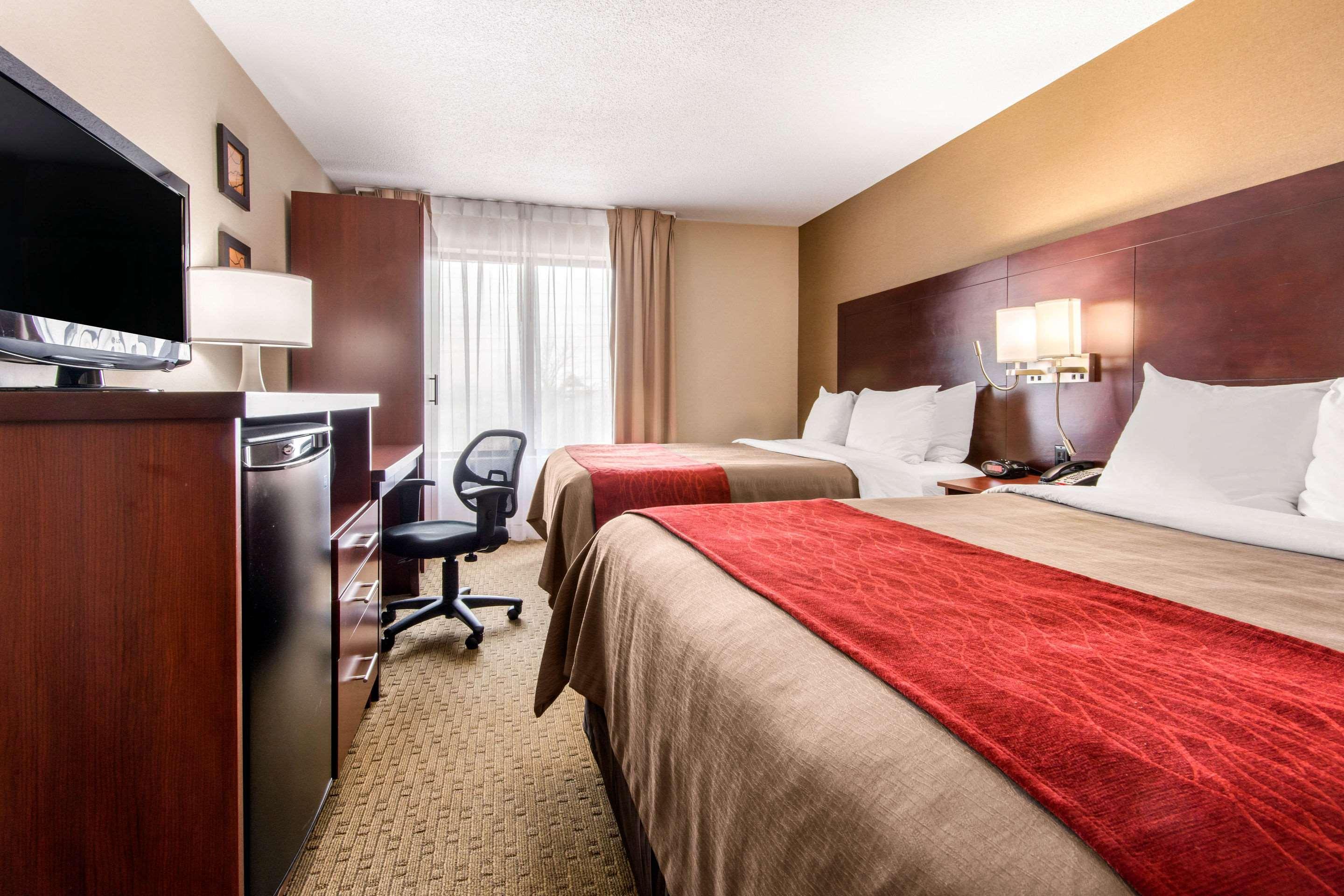 Comfort Inn Airport West Mississauga Exterior foto