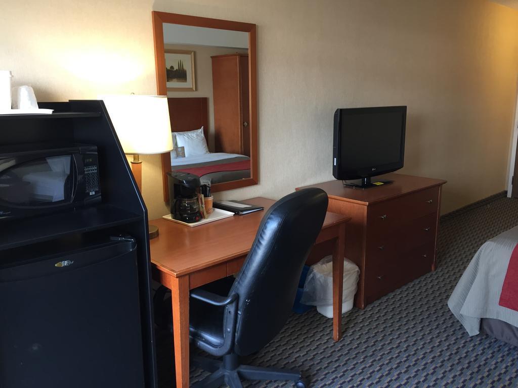 Comfort Inn Airport West Mississauga Exterior foto