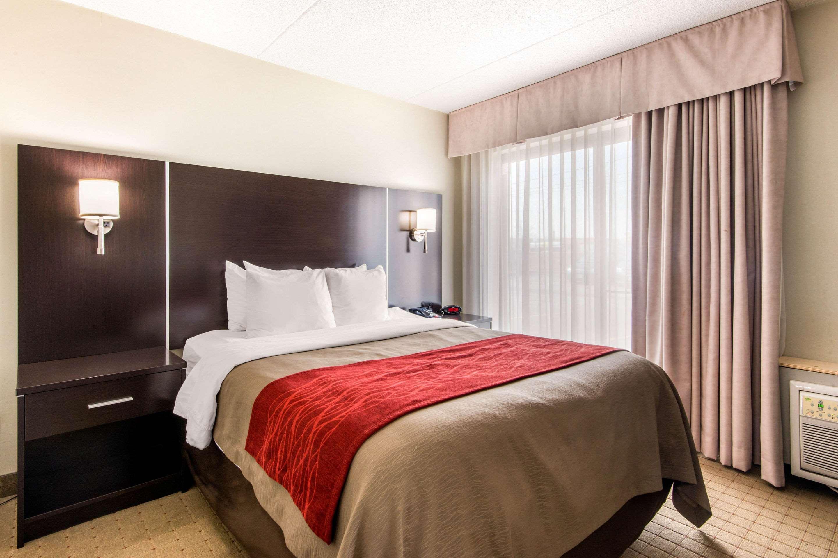 Comfort Inn Airport West Mississauga Exterior foto
