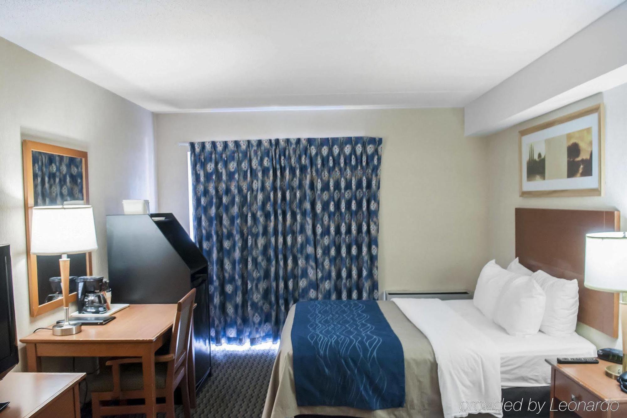 Comfort Inn Airport West Mississauga Exterior foto