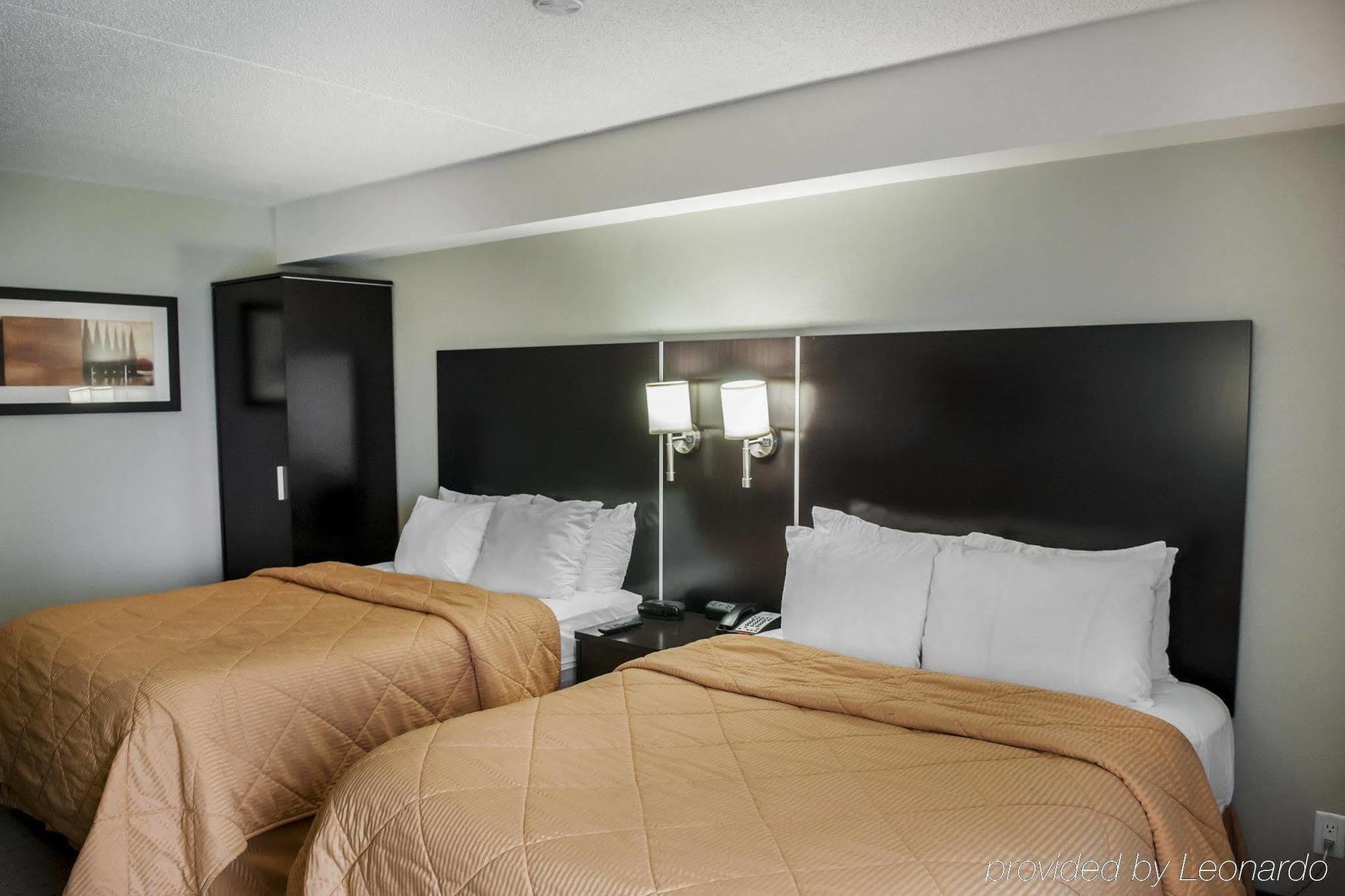 Comfort Inn Airport West Mississauga Exterior foto