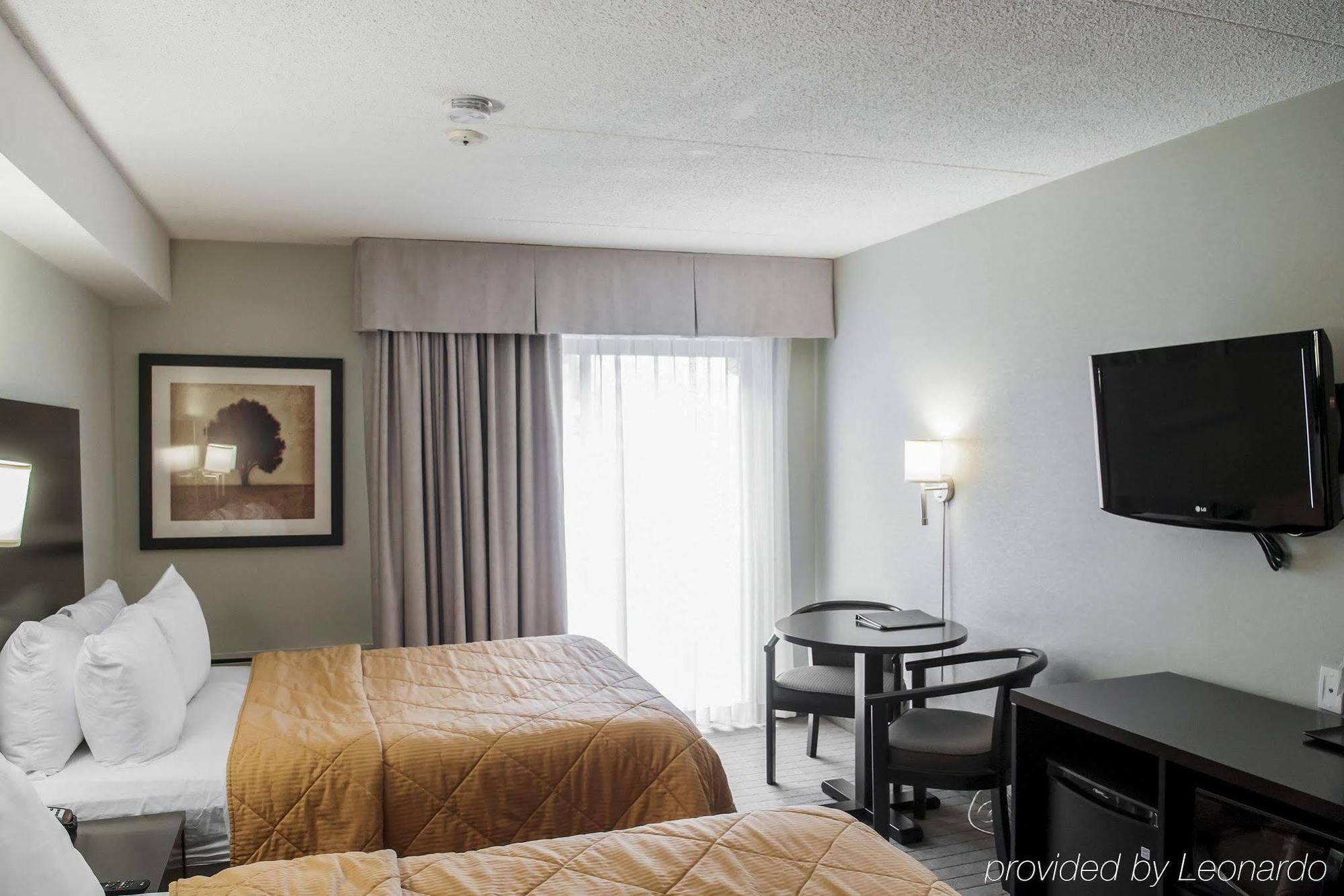 Comfort Inn Airport West Mississauga Exterior foto