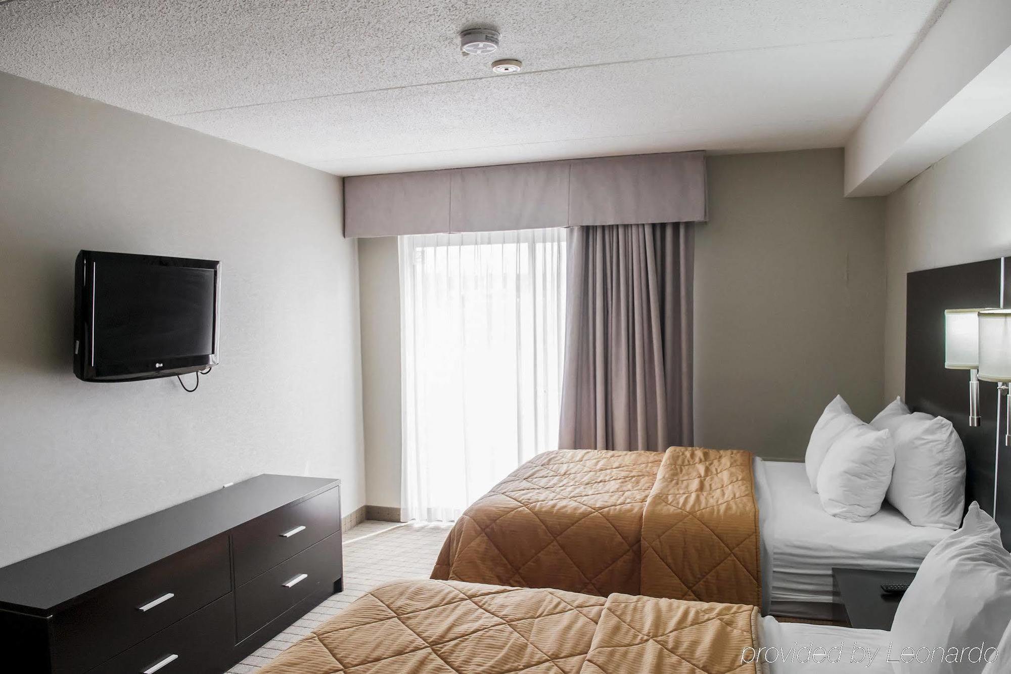 Comfort Inn Airport West Mississauga Exterior foto